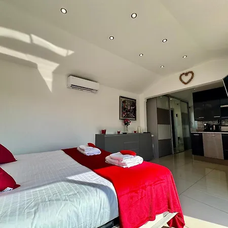 Rooftop Jacuzzi Scls * 칸느