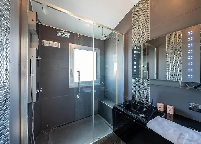 Rooftop Scls - Terrasse, Jacuzzi, Rue D'antibes *